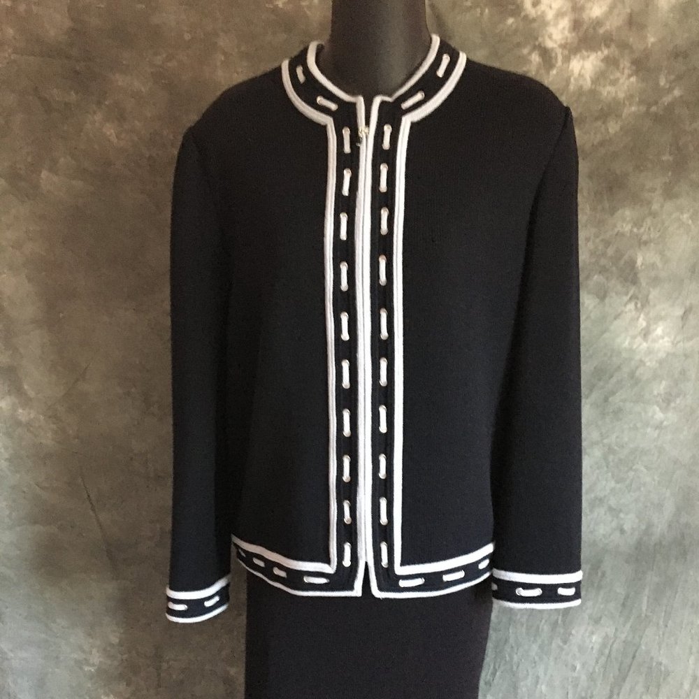 ST JOHN COLLECTION KNIT BLACK BLUE JACKET SIZE 8